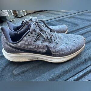 Nike Women’s Gray and Black Athletic Shoes